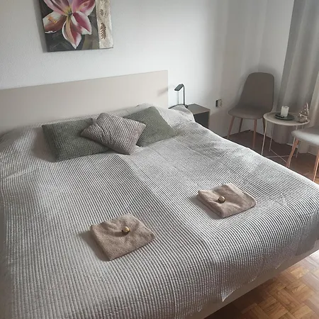 Apartma Za 2 Marko 로가스카슬라티나